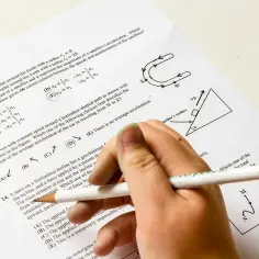 Kiedy nauczyciel nie może zrobić sprawdzianu? Sprawdź ważne zasady