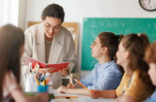Technika w 6. klasie: Czy jest obowiązkowa? Sprawdź!