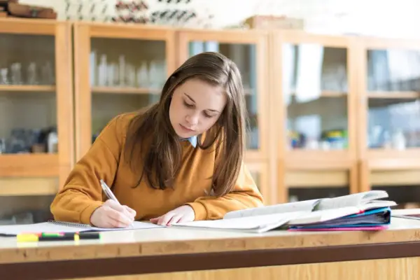 Jak wypełnić wniosek o stypendium szkolne i uniknąć błędów